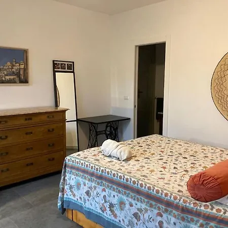 Appartamento The Artist's Flat, Right Next To Porta Susa