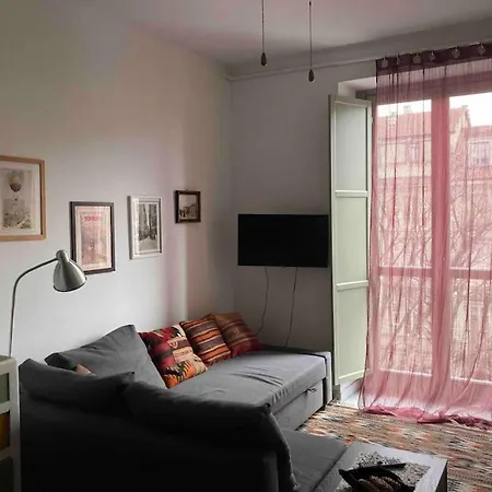 The Artist's Flat, Right Next To Porta Susa Apartment Turin