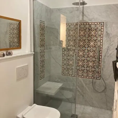 The Artist's Flat, Right Next To Porta Susa * Turín