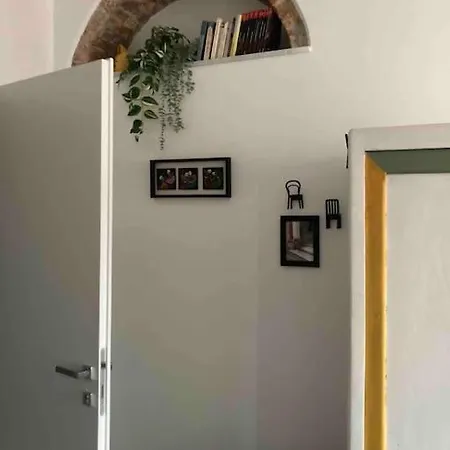 아파트 The Artist's Flat, Right Next To Porta Susa 토리노